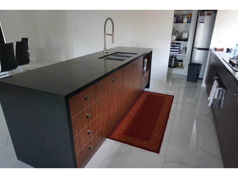 39 Forest Court, Helensvale QLD 4212