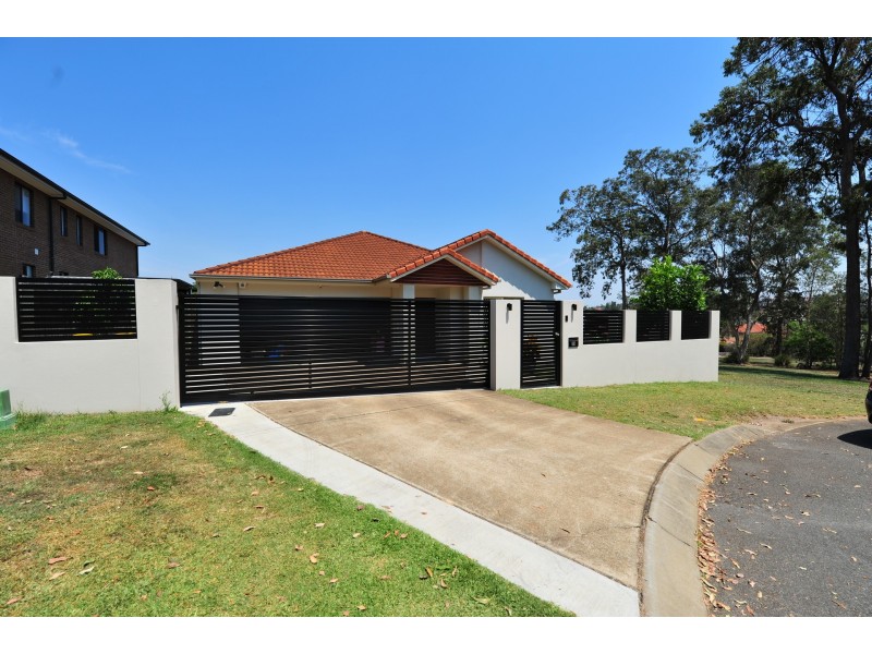 18 Sakarben Street, Eight Mile Plains QLD 4113