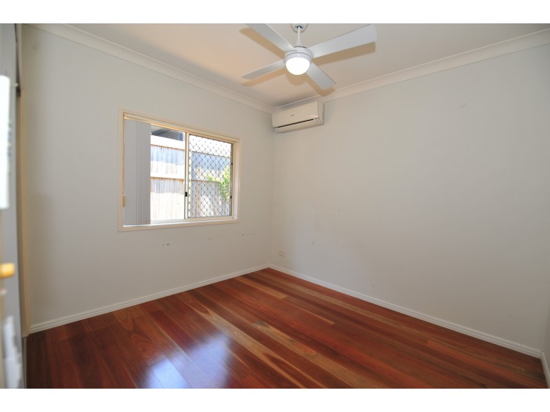 18 Sakarben Street, Eight Mile Plains QLD 4113