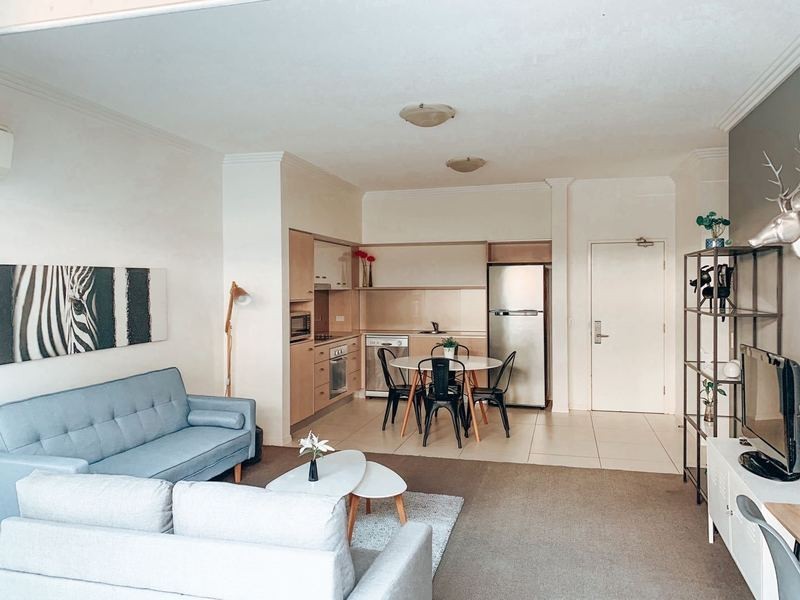 42/19 Lake Street, Varsity Lakes QLD 4227