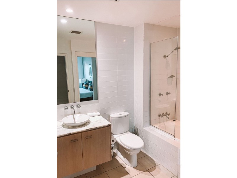 42/19 Lake Street, Varsity Lakes QLD 4227