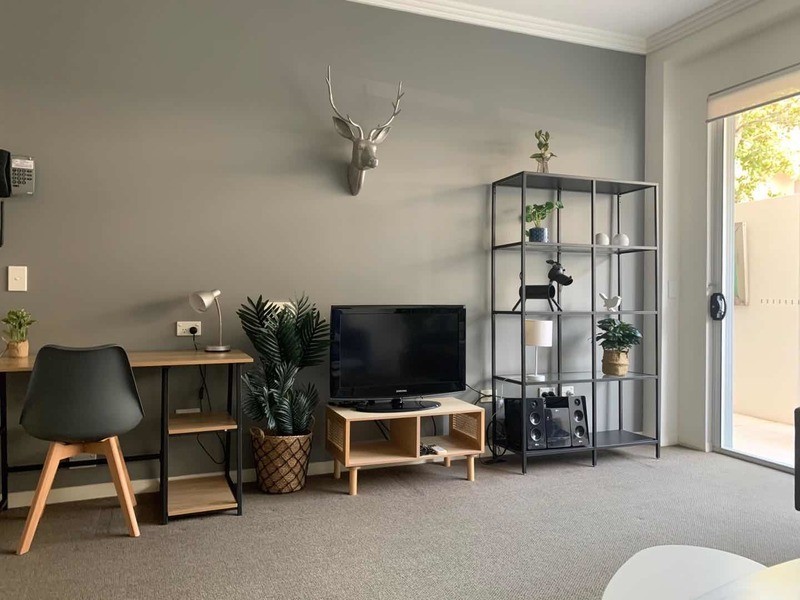 42/19 Lake Street, Varsity Lakes QLD 4227