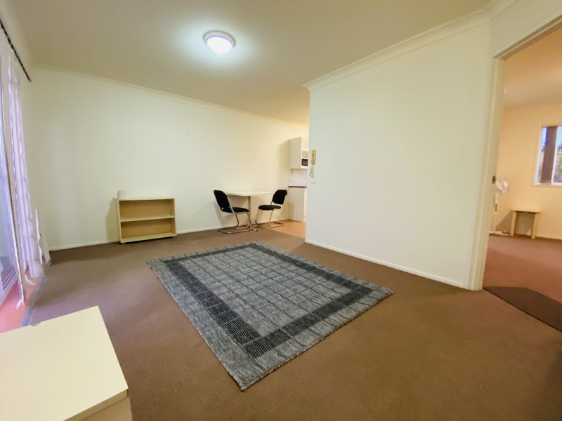 16-18 Lloyd Street, Southport QLD 4215