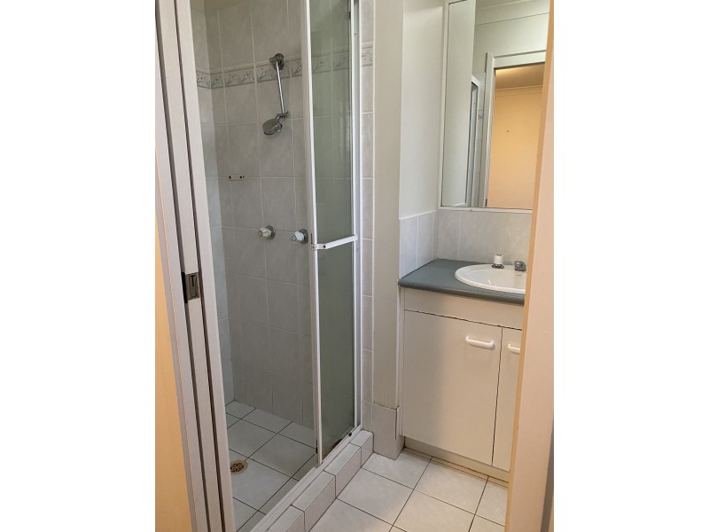 16-18 Lloyd Street, Southport QLD 4215