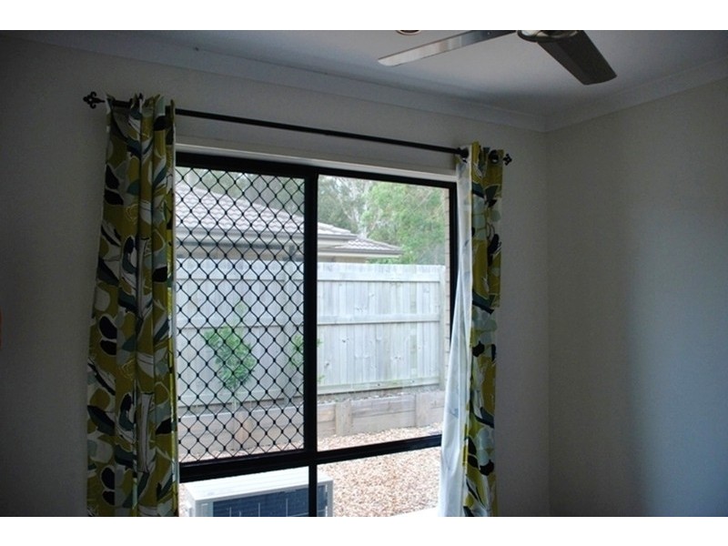 13 Dily St, Hillcrest QLD 4118