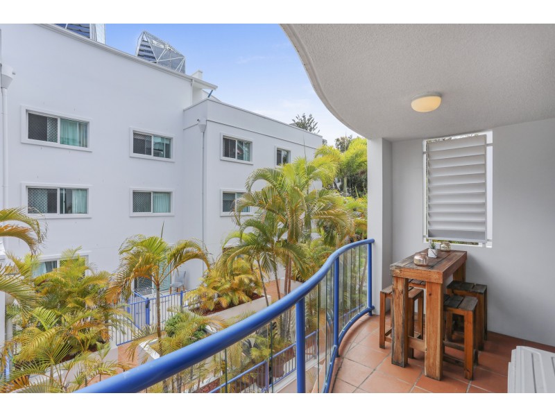 8/193-197 Surf Parade, Surfers Paradise QLD 4217