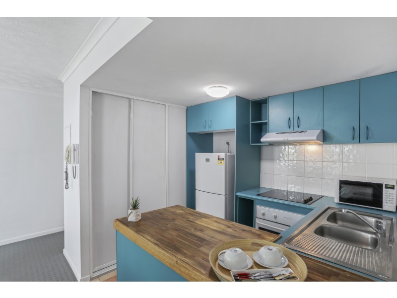 8/193-197 Surf Parade, Surfers Paradise QLD 4217