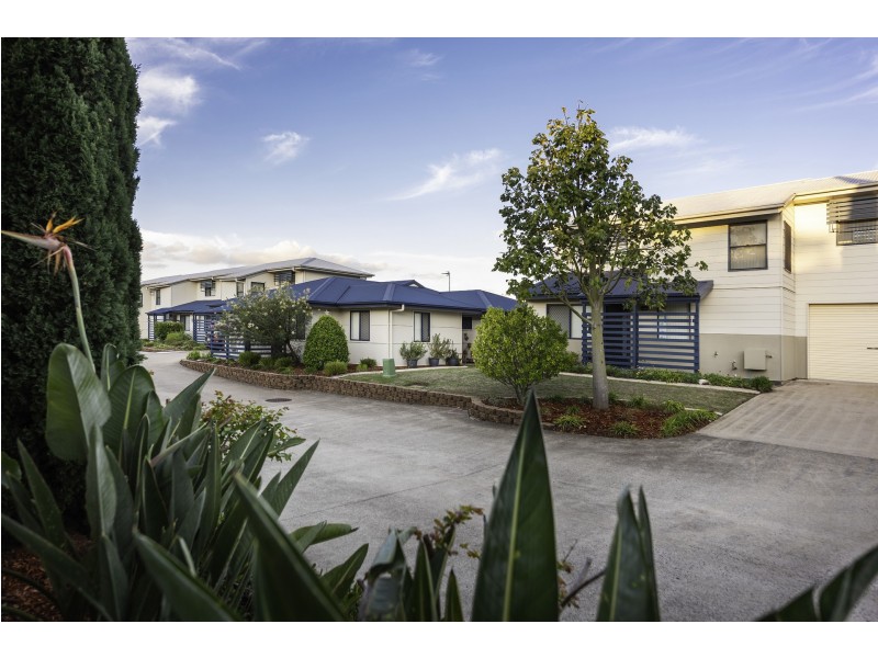 Kearneys Spring QLD 4350