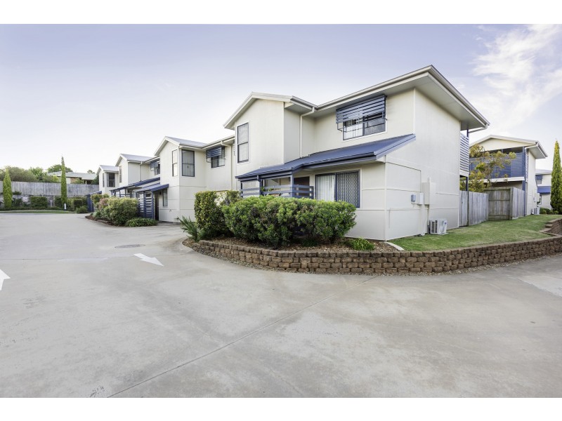 Kearneys Spring QLD 4350