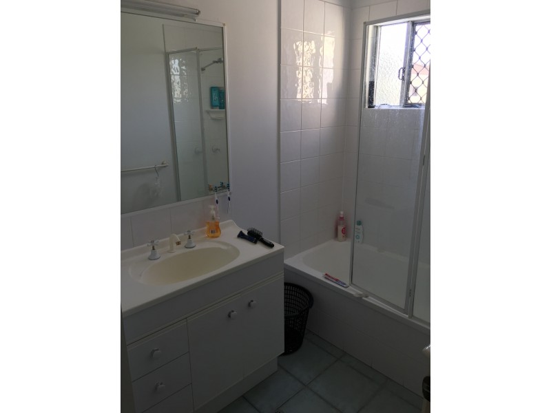 9 Amazons Place, Sinnamon Park QLD 4073