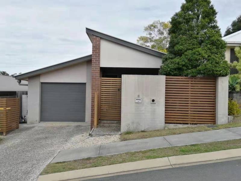 9 Hopman way, Springfield Lakes QLD 4300