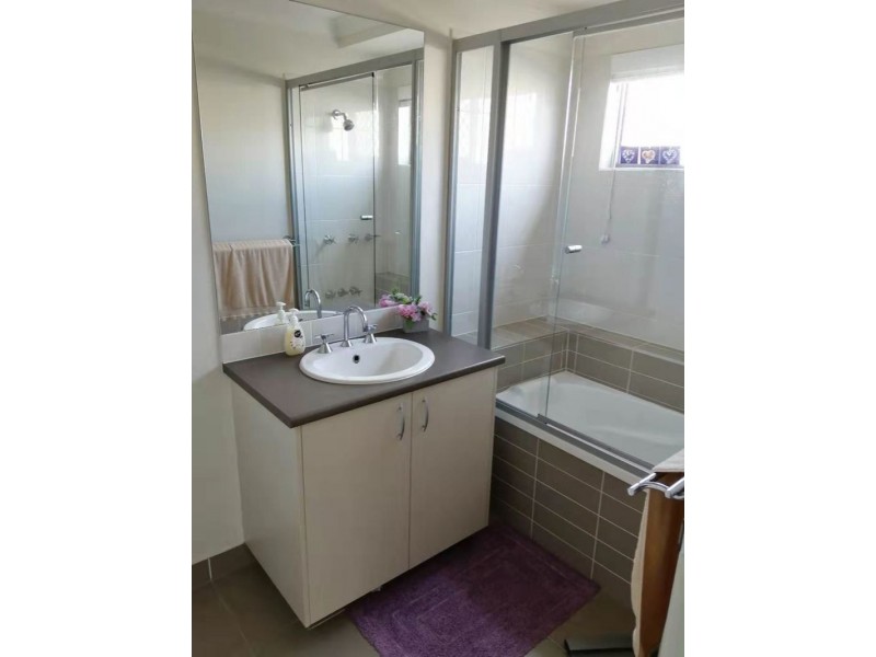9 Hopman way, Springfield Lakes QLD 4300