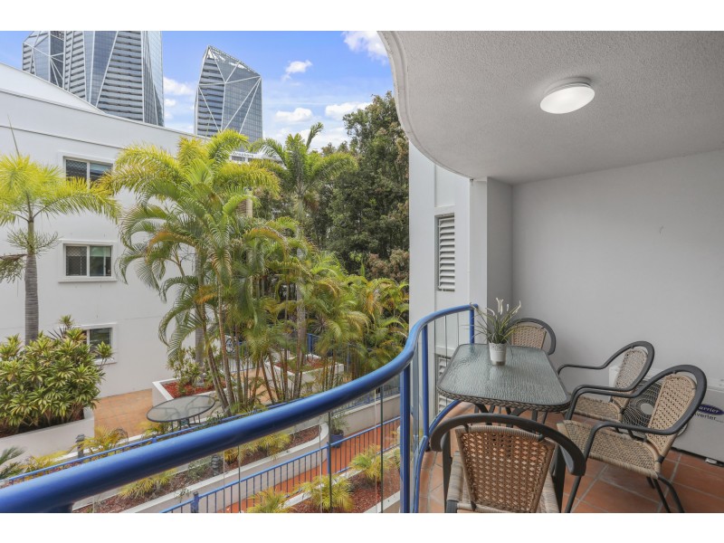 10/193-197 Surf Parade, Surfers Paradise QLD 4217