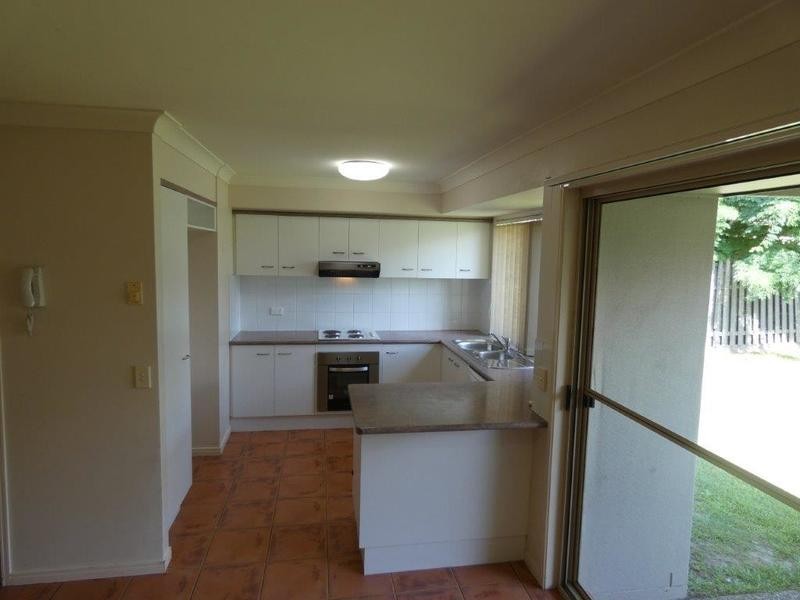 22/19 Harrow Pl, Arundel QLD 4214