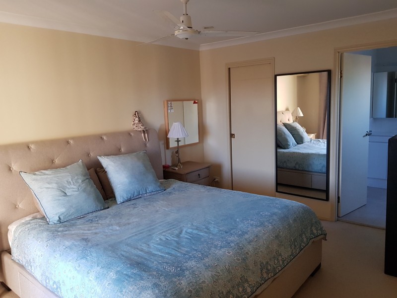 9 Amazons Place, Sinnamon Park QLD 4073