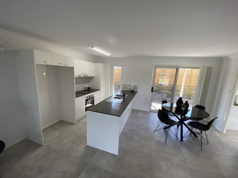 49/7 juxgold avenue, Collingwood Park QLD 4301