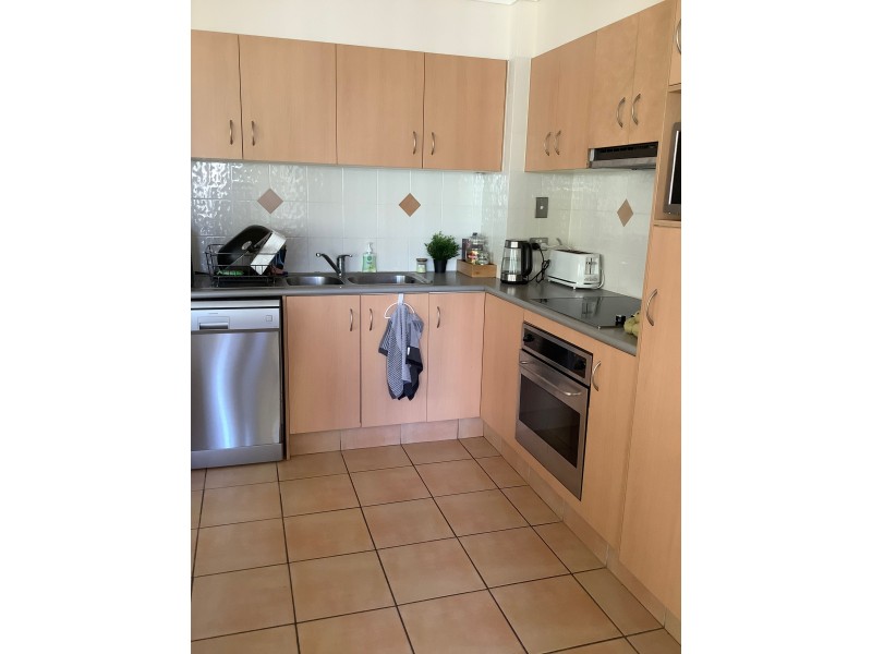 8-10 Lloyd Street Southport, Southport QLD 4215