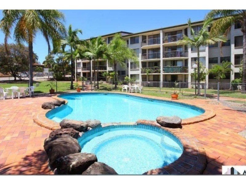 2/40 Murev Way, Carrara QLD 4211