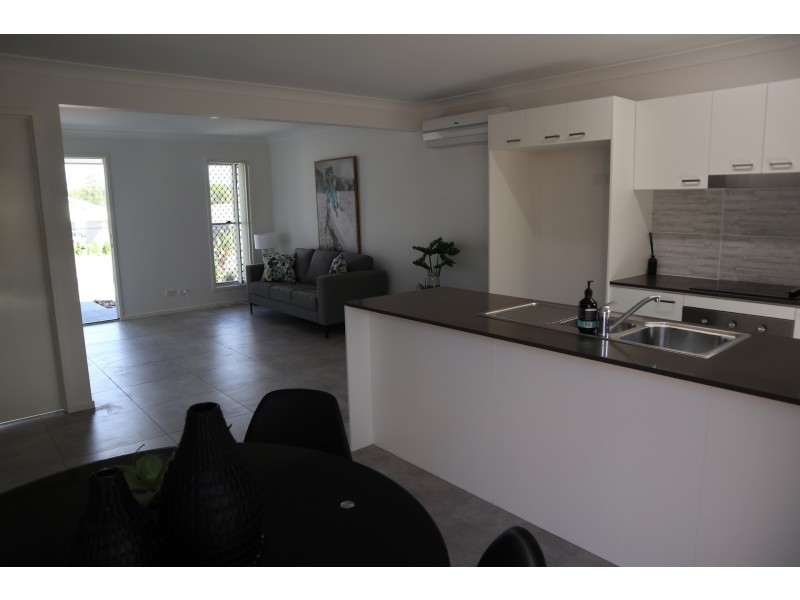 24/7 JUXGOLD AVENUE, Collingwood Park QLD 4301