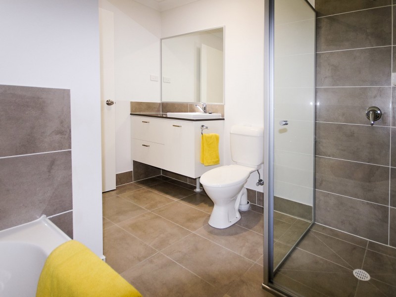 24/7 JUXGOLD AVENUE, Collingwood Park QLD 4301