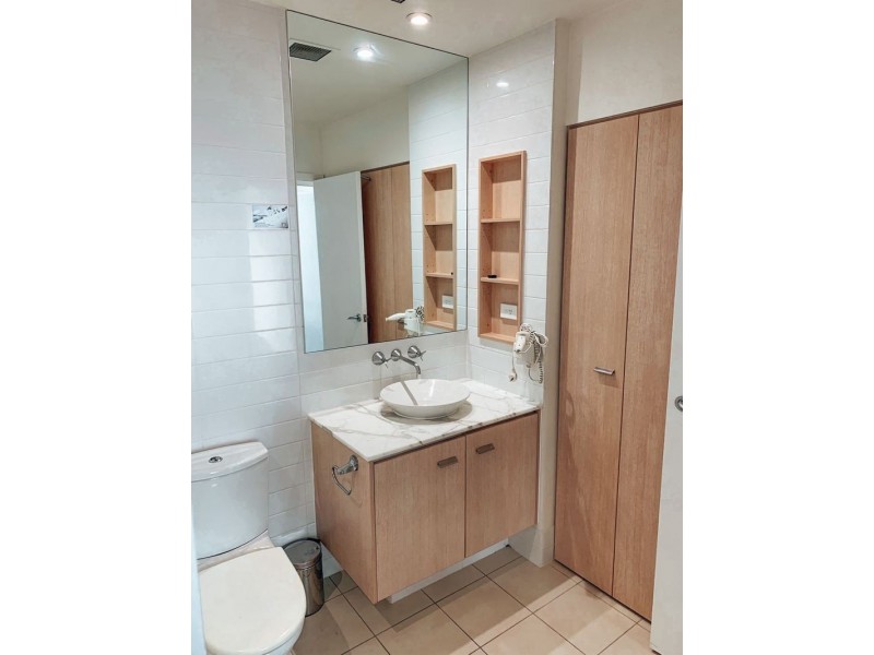 391/19 Lake Street, Varsity Lakes QLD 4227