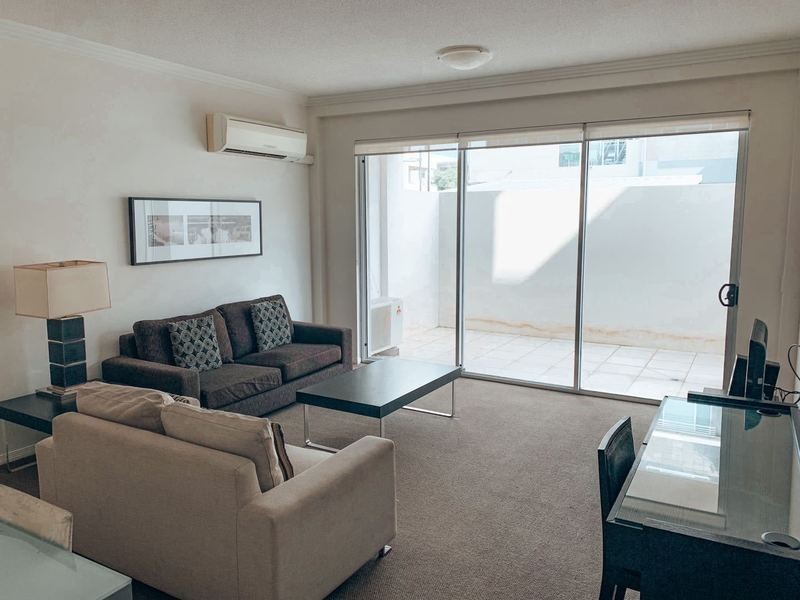 391/19 Lake Street, Varsity Lakes QLD 4227