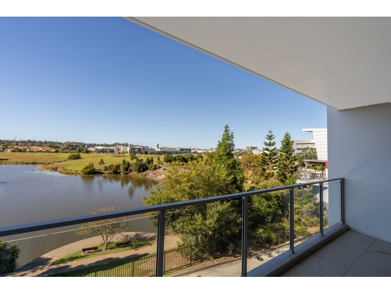 21B/129-133 Laver Drive, Robina QLD 4226