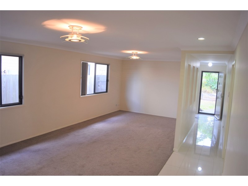 92 Lang Street, Sunnybank Hills QLD 4109