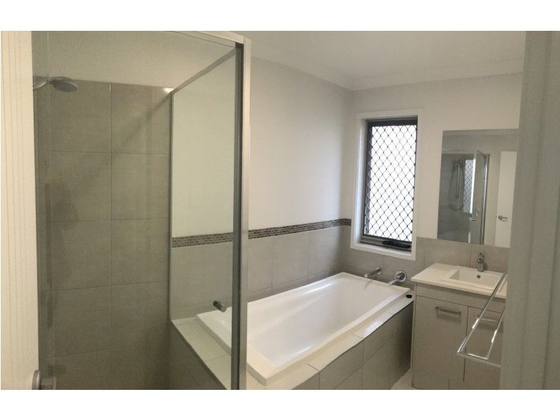 14 Prince George Street, Holmview QLD 4207