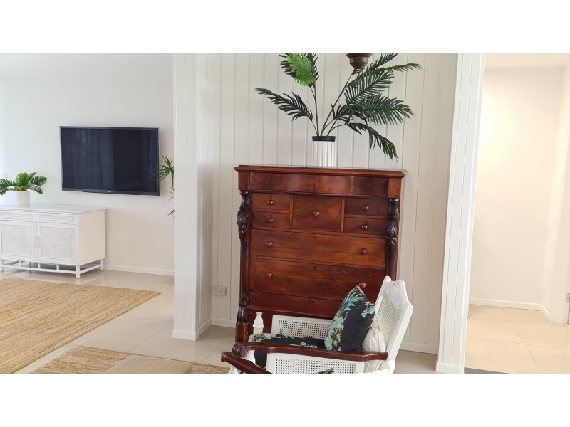 22A Penguin Parade, Burleigh Heads QLD 4220