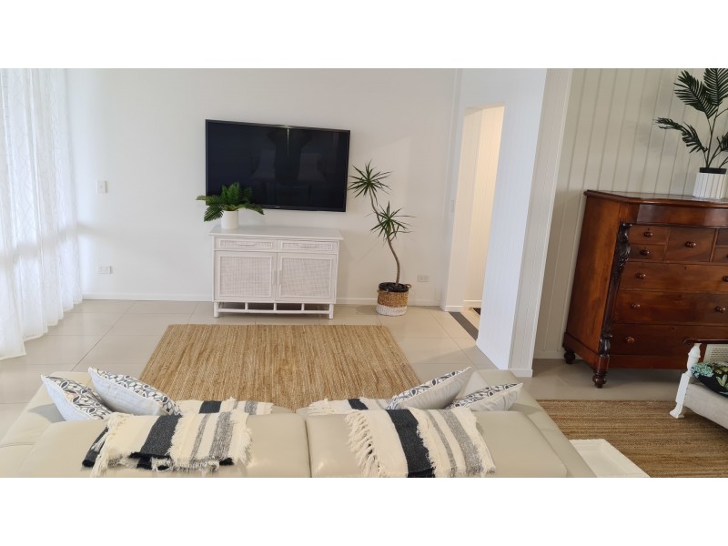 22A Penguin Parade, Burleigh Heads QLD 4220