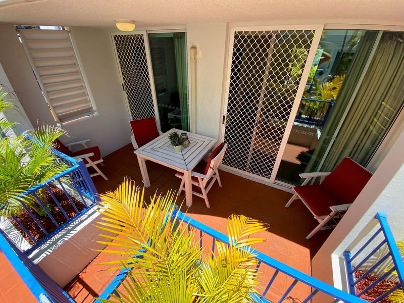 2/193-197 Surf Parade, Surfers Paradise QLD 4217