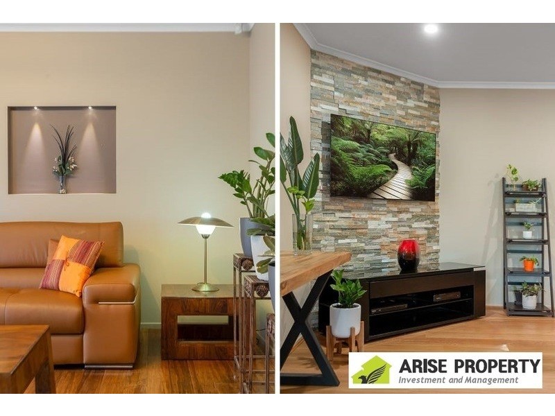 10 Poinciana Pl, Eight Mile Plains QLD 4113