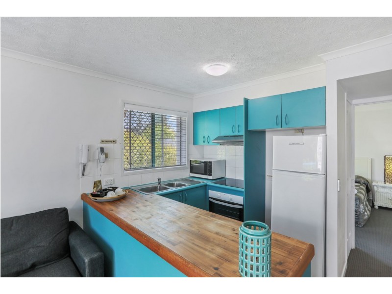 18/193-197 Surf Parade, Surfers Paradise QLD 4217