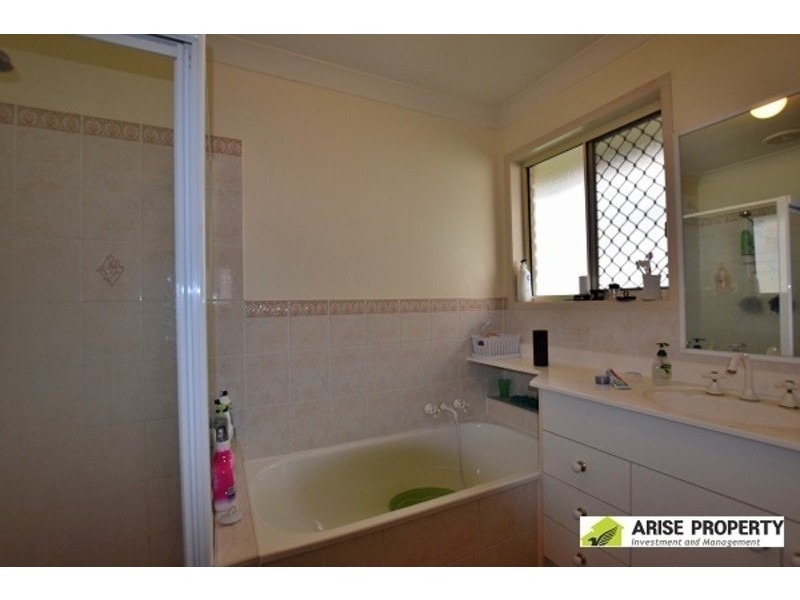 42 Silky Oak Cres, Carindale QLD 4152