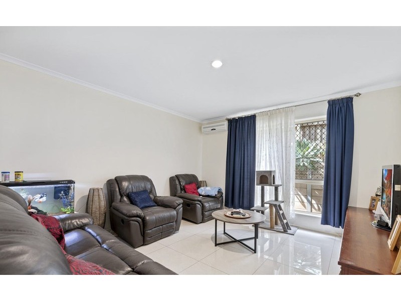 405 Kessels Road, Robertson QLD 4109