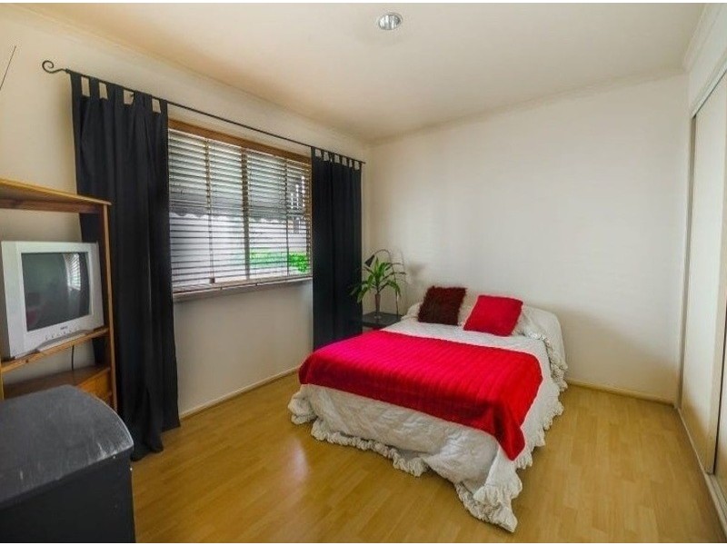 405 Kessels Road, Robertson QLD 4109