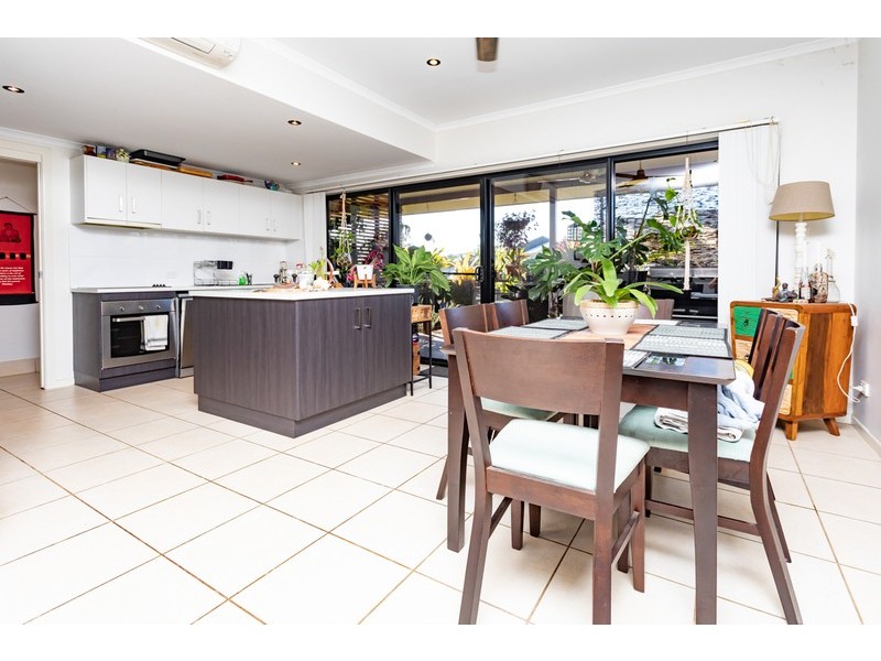 1/25 Abell Road, Cannonvale QLD 4802