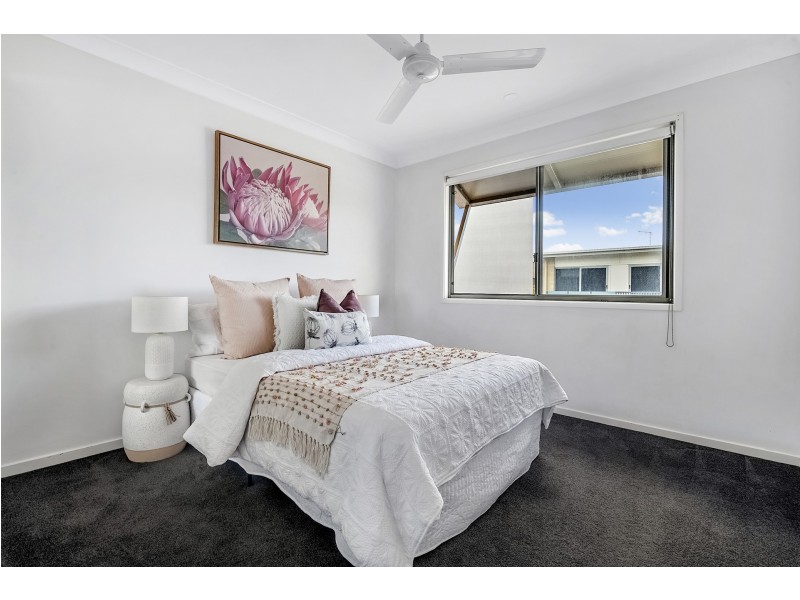 8/30 Taylor Place, Mackenzie QLD 4156