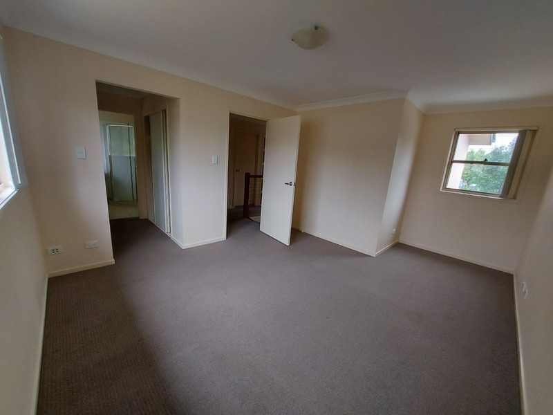 49/2 Weir Drive, Upper Coomera QLD 4209