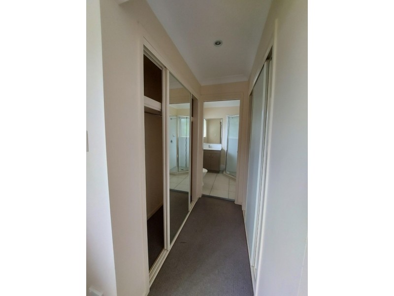 49/2 Weir Drive, Upper Coomera QLD 4209