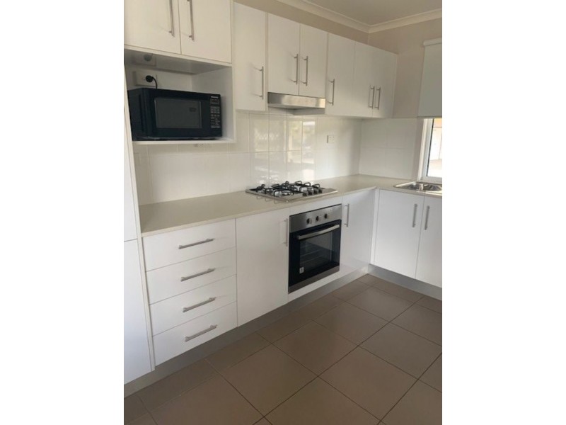 9/5 Atkinson Street, Middlemount QLD 4746