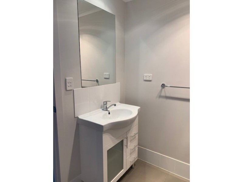 9/5 Atkinson Street, Middlemount QLD 4746