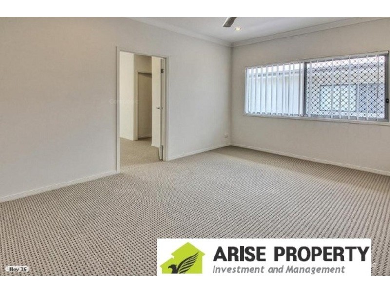 10 Diligent Place, Runcorn QLD 4113