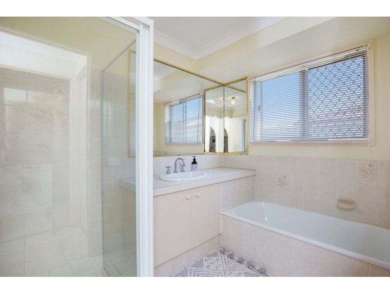 61 Beinvenue Drive, Currumbin Waters QLD 4223