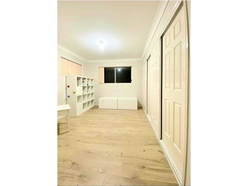 14 Maisie Place, Eight Mile Plains QLD 4113