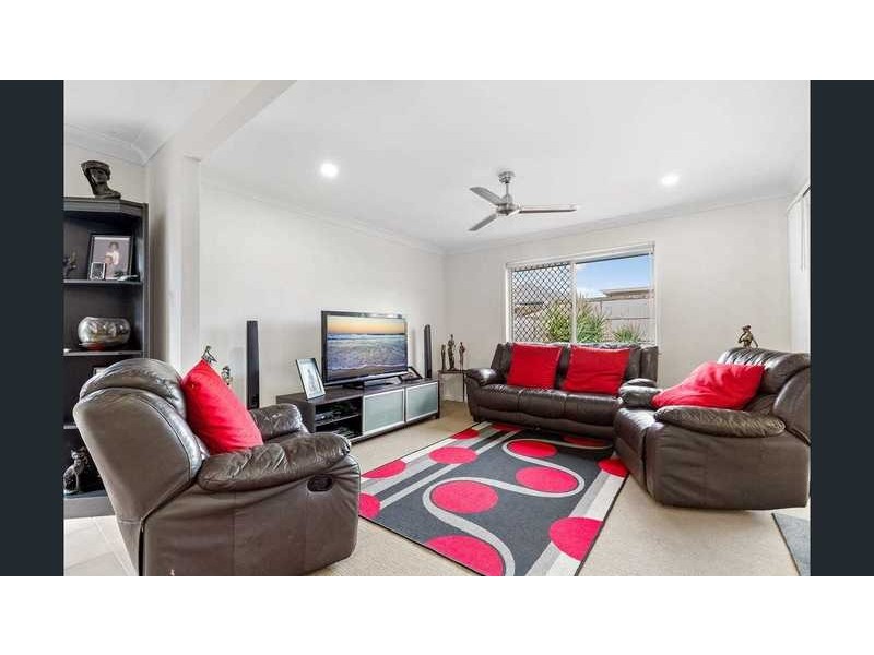 84 Fernbrooke Boulevard, Redbank Plains QLD 4301