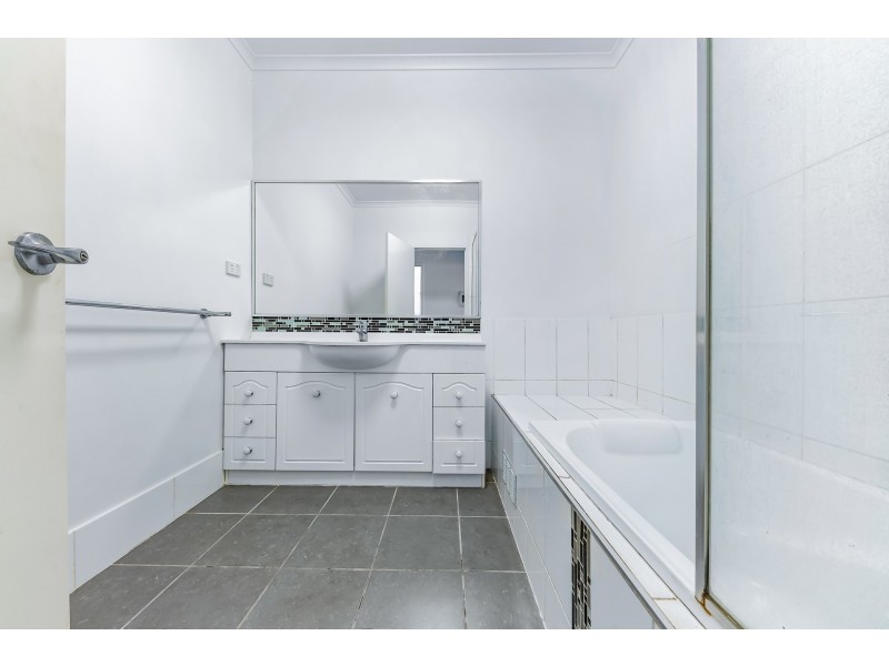 101/25 Abell Road, Cannonvale QLD 4802