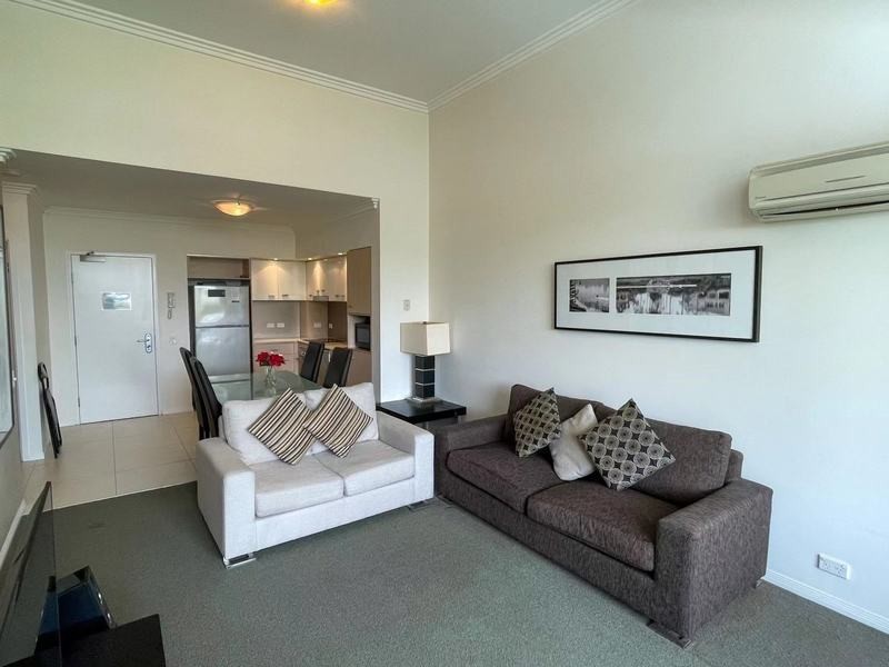 L124/228 Varsity Parade, Varsity Lakes QLD 4227