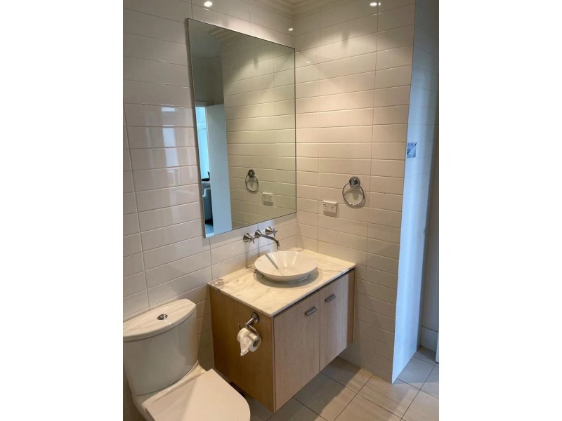 L124/228 Varsity Parade, Varsity Lakes QLD 4227